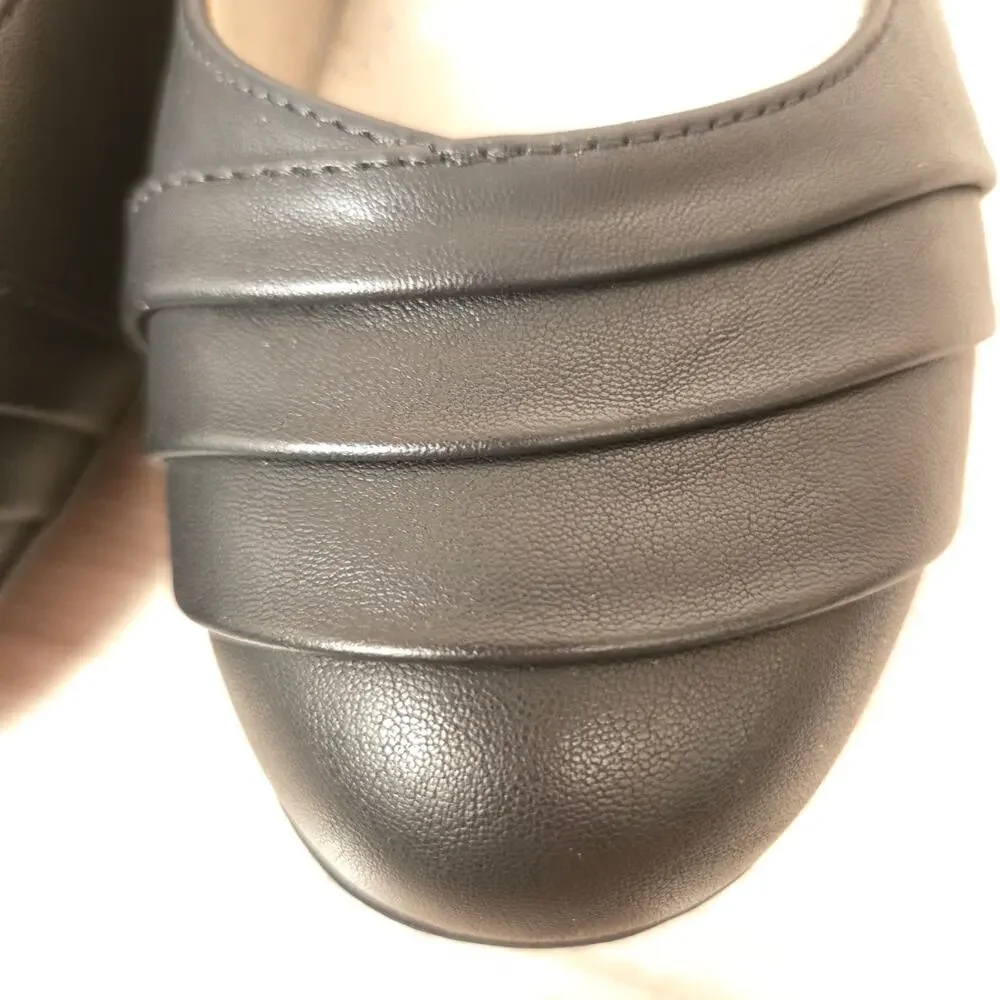 Women's Cliffs Flats Clara Black Comfort NWT 7.5 Wide